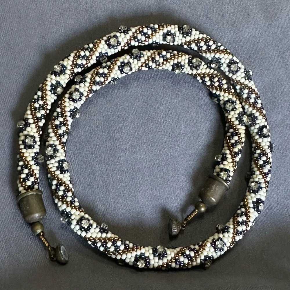 Handmade Beaded Crochet Necklace 21” Cream Blue Bronze Bling Magnetic clasp‎